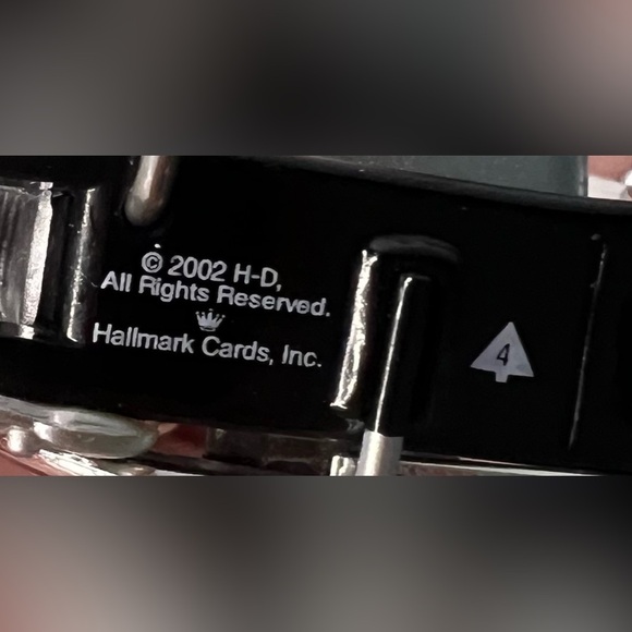 Hallmark NEW 2002 Christmas Ornament 4th Harlie Davidson Milestones series - Picture 9 of 10